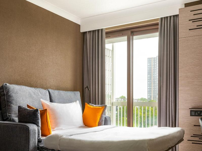 Marriott Hotel London Regents Park image