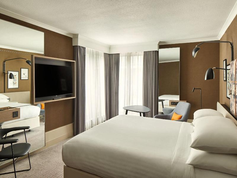 Marriott Hotel London Regents Park image