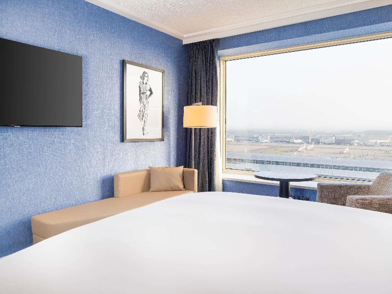 Sofitel London Gatwick image