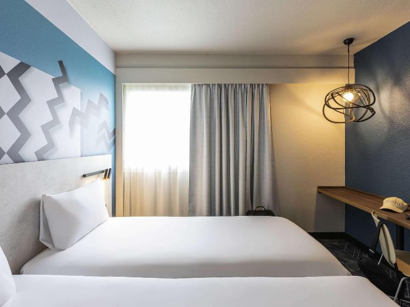 ibis Styles Bordeaux Meriadeck image