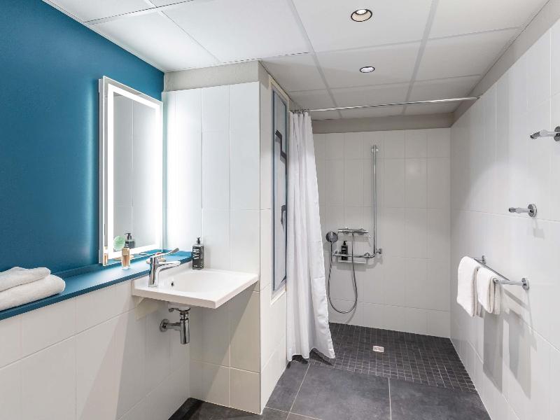 ibis Styles Bordeaux Meriadeck image