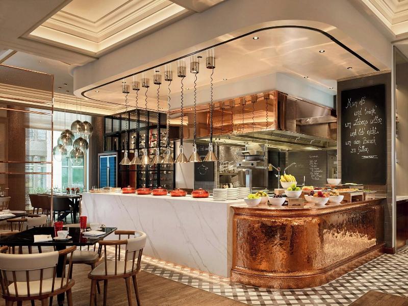 Ritz-Carlton Berlin image