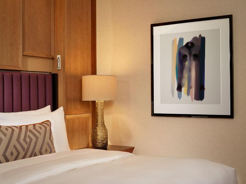 Ritz-Carlton Berlin image