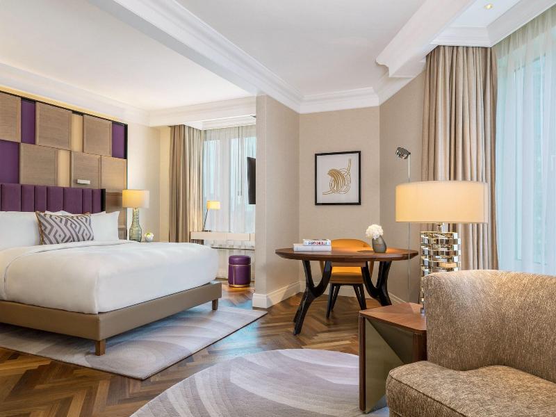 Ritz-Carlton Berlin image