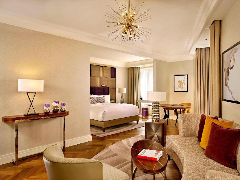 Ritz-Carlton Berlin image