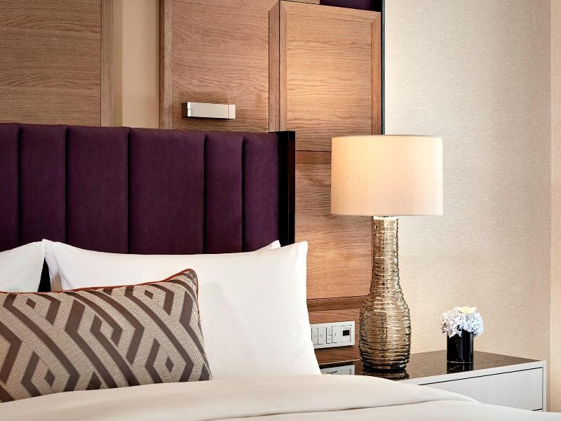 Ritz-Carlton Berlin image