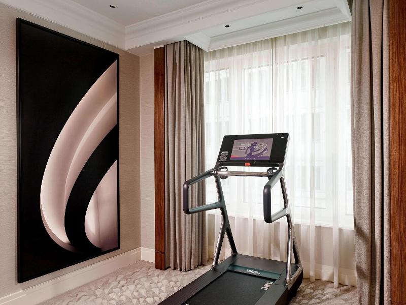 Ritz-Carlton Berlin image