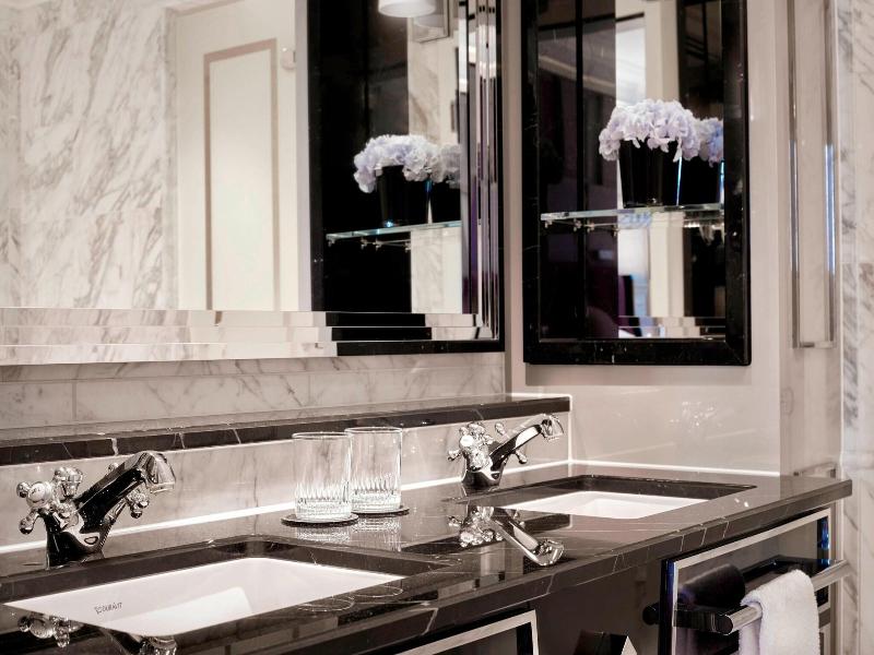 Ritz-Carlton Berlin image