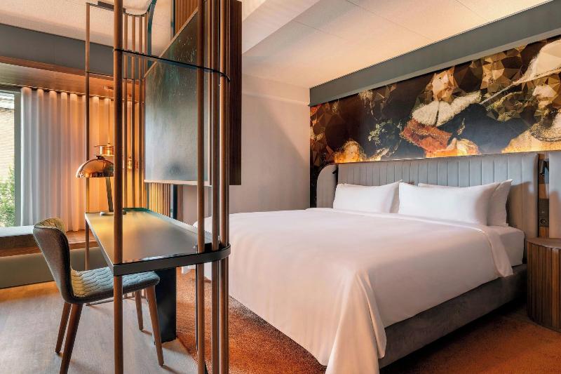 Renaissance Amsterdam Hotel image