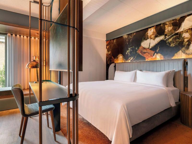 Renaissance Amsterdam Hotel image