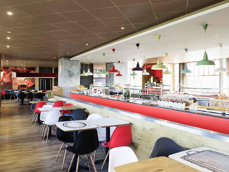 ibis Schiphol Amsterdam Airport image