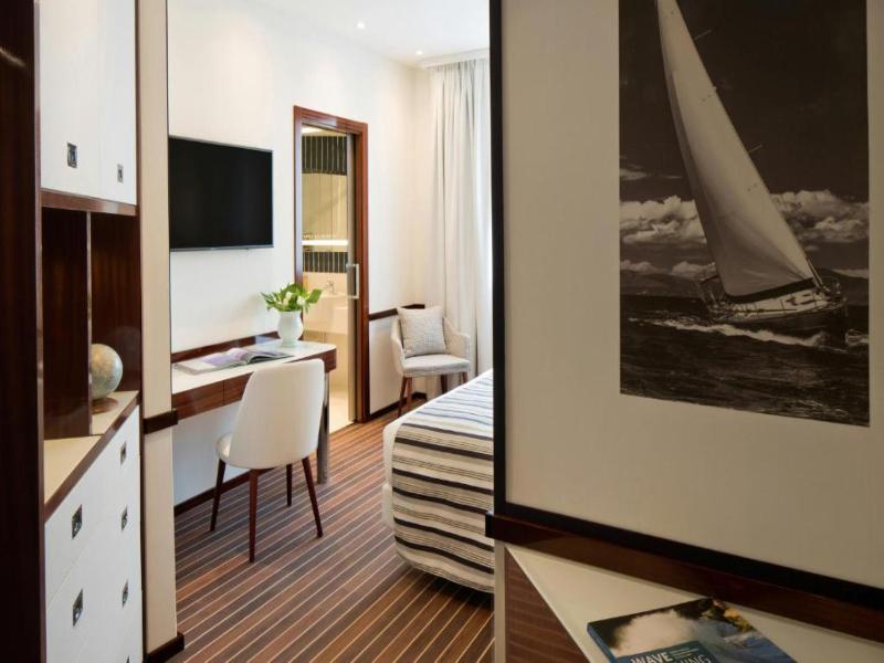 Starhotels President image