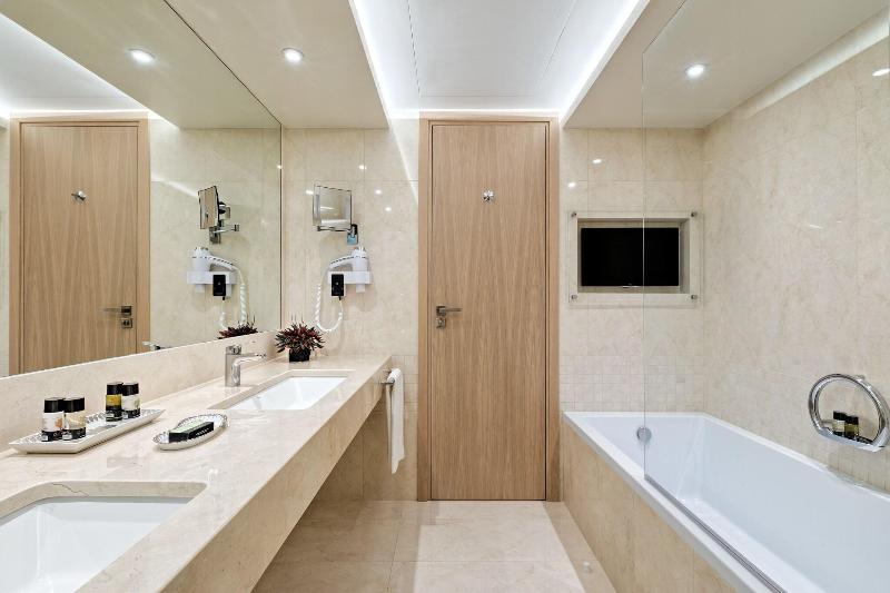 Stay in style at Divani Palace Acropolis