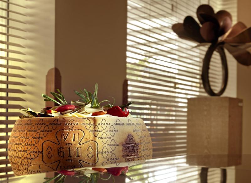 Stay in style at Intercontinental Hotels Athenaeum Athens
