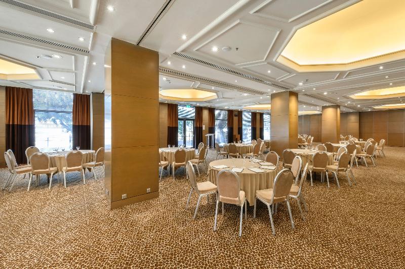 Stay in style at Intercontinental Hotels Athenaeum Athens