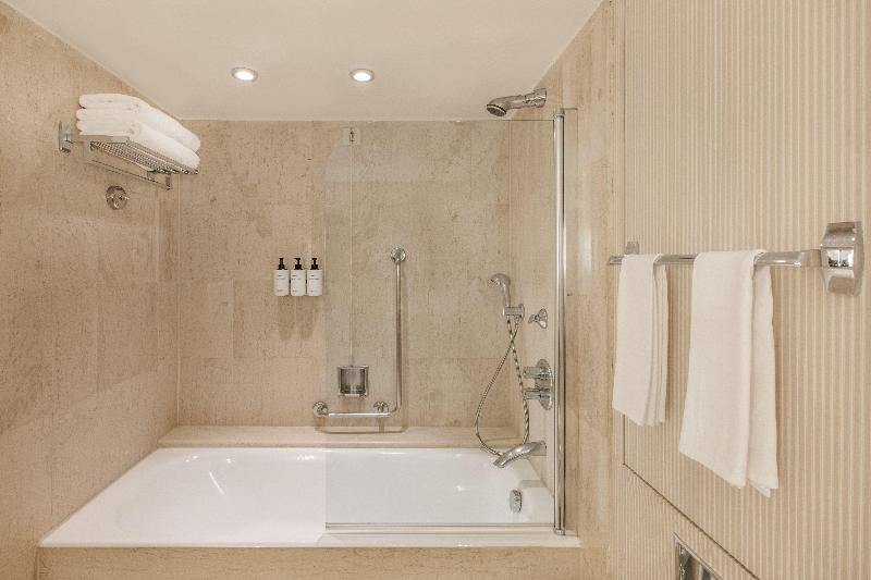 Stay in style at Intercontinental Hotels Athenaeum Athens