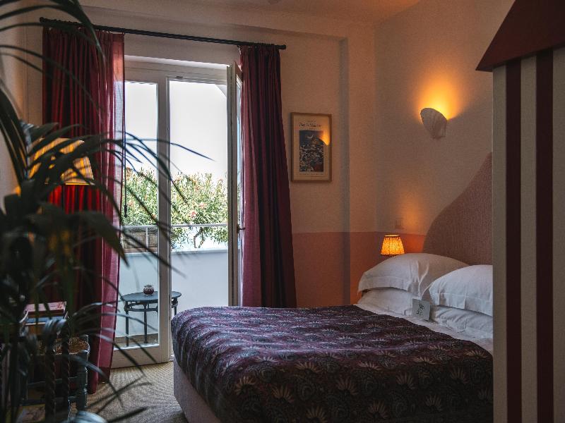 il Capri Hotel image