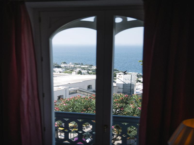 il Capri Hotel image