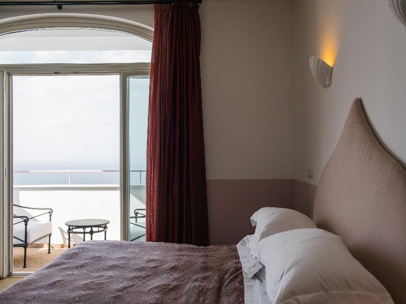 il Capri Hotel image