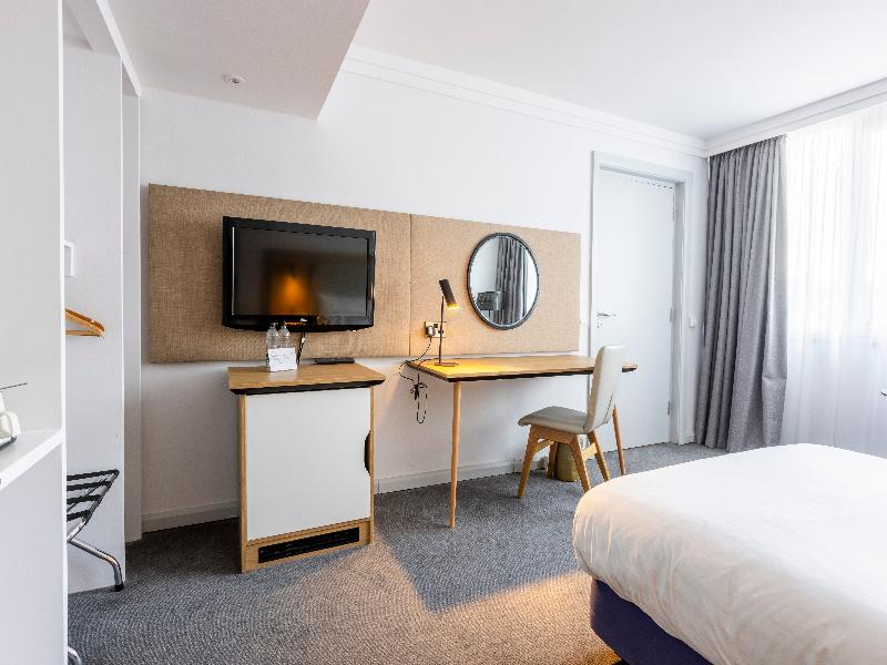 Holiday Inn Glasgow Airport image