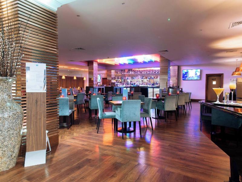 Renaissance London Heathrow image