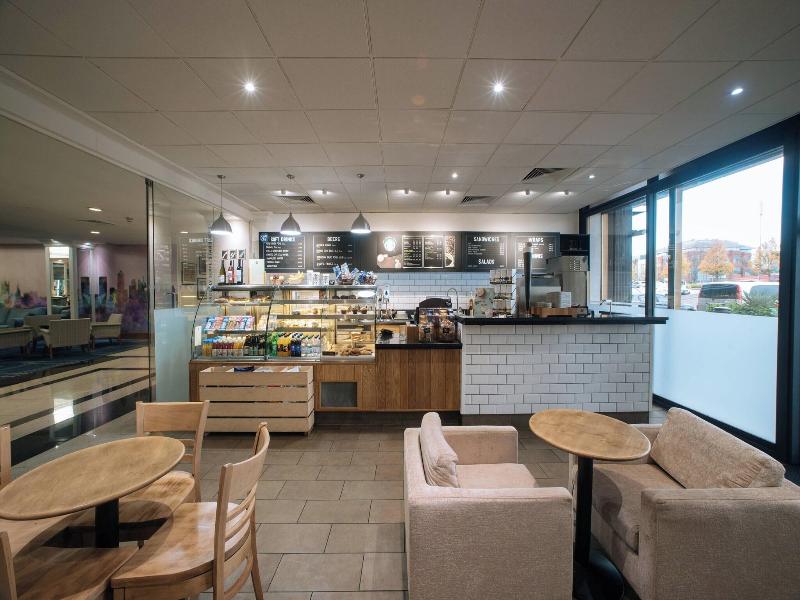 Renaissance London Heathrow image