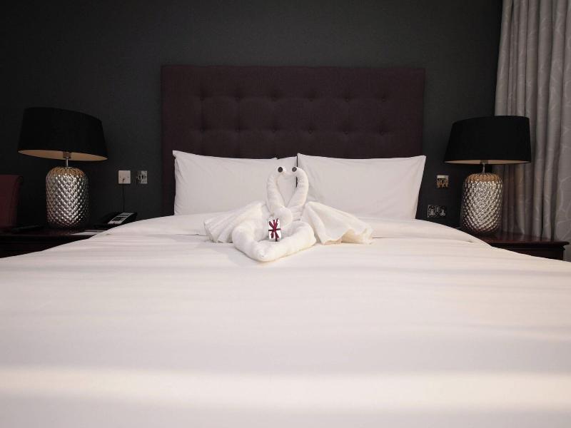 Renaissance London Heathrow image
