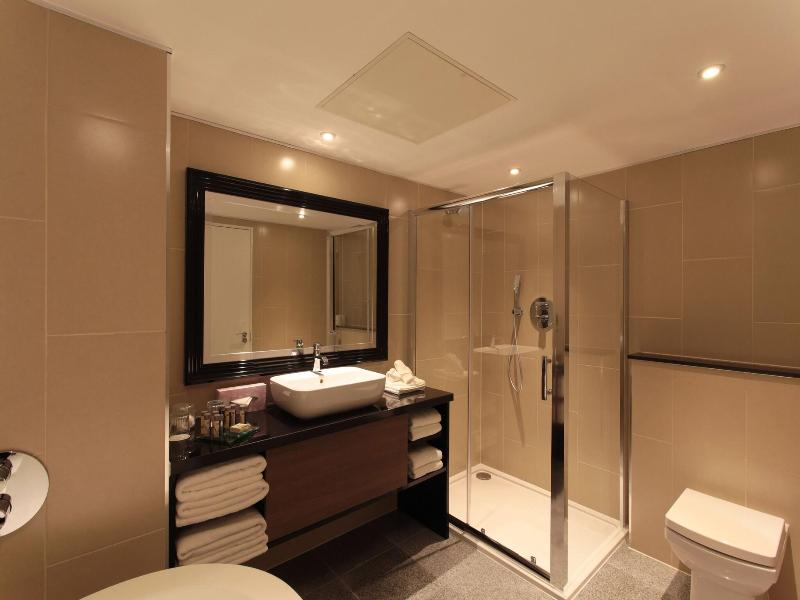 Renaissance London Heathrow image