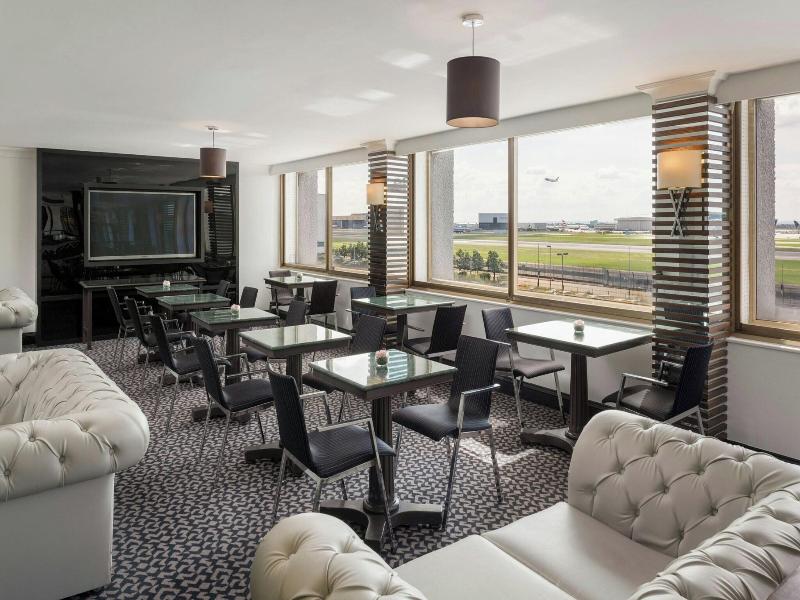 Renaissance London Heathrow image