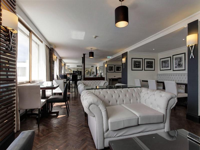 Renaissance London Heathrow image