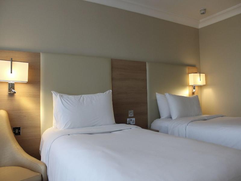 Renaissance London Heathrow image