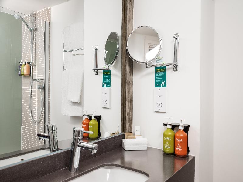 Holiday Inn Leeds Garforth image
