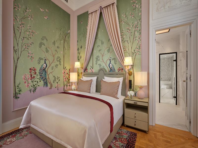 Hotel Taschenbergpalais Kempinski Dresden image