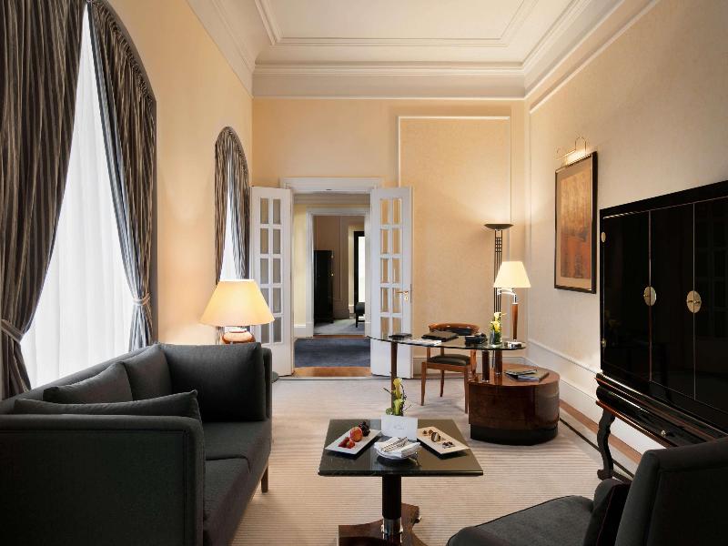 Hotel Taschenbergpalais Kempinski Dresden image