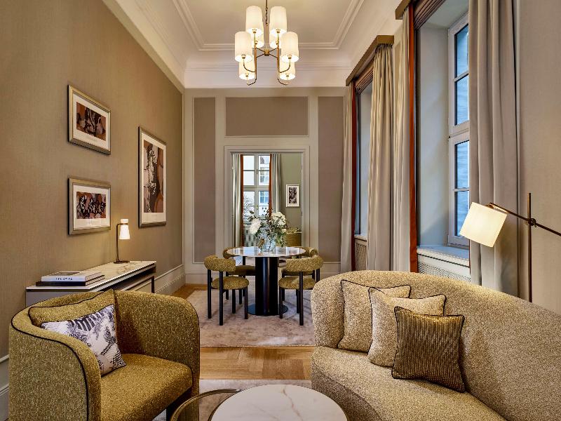 Hotel Taschenbergpalais Kempinski Dresden image