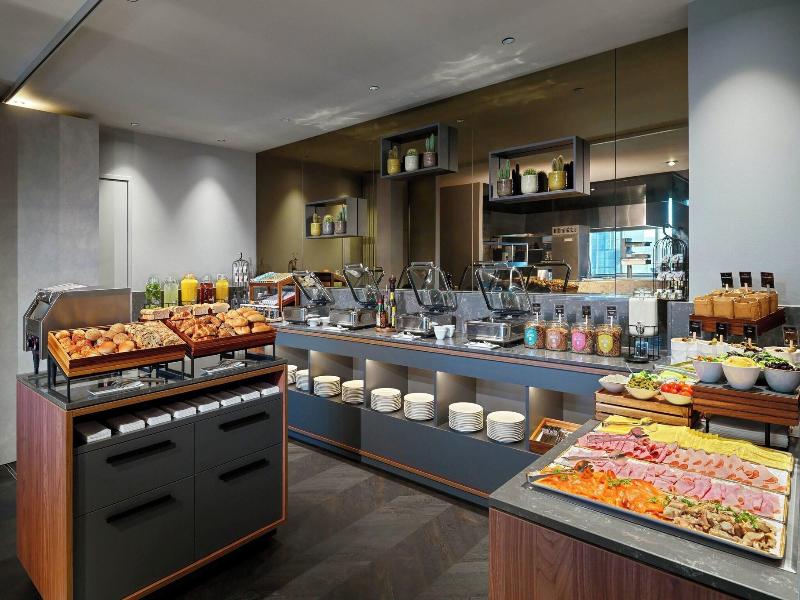 Rotterdam Marriott Hotel image
