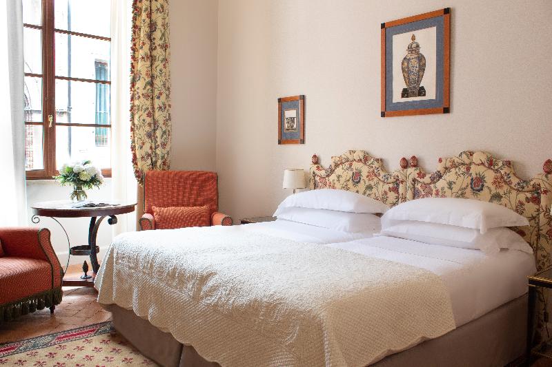 Grand Hotel Continental - Starhotels Collezione image