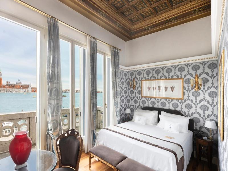 Londra Palace Venezia image