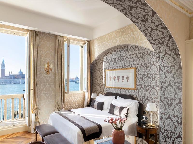 Londra Palace Venezia image