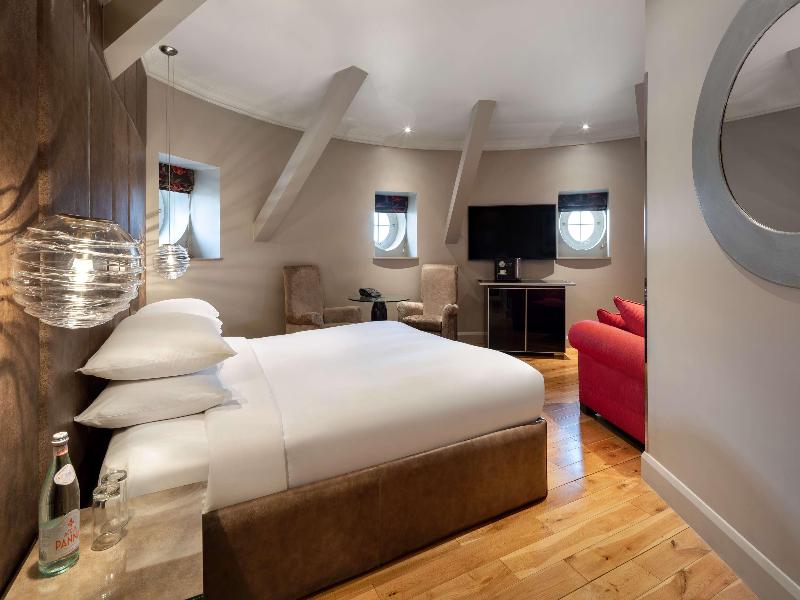 Radisson Blu Edwardian Bloomsbury Street London image