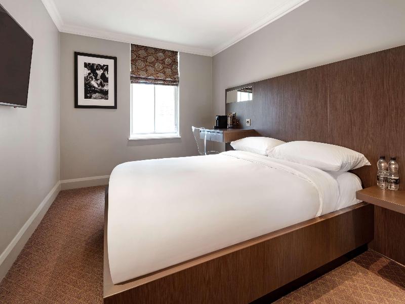 Radisson Blu Edwardian Bloomsbury Street London image