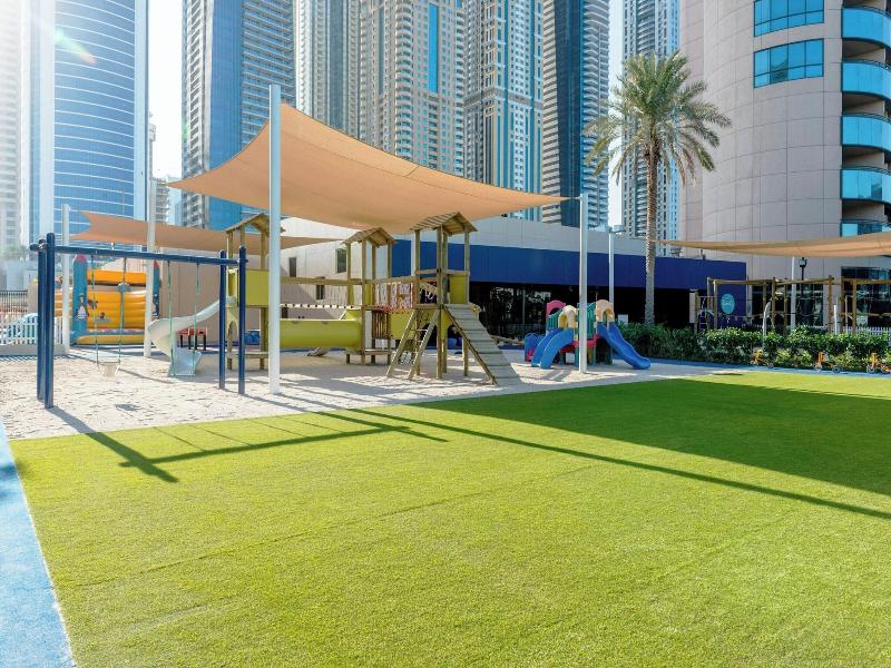 Le Meridien Mina Seyahi Beach Resort & Marina image