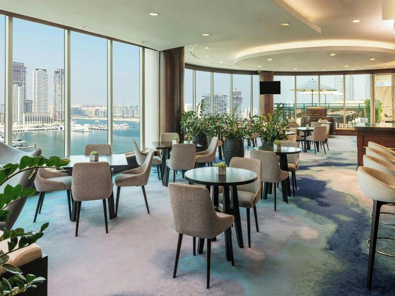 Le Meridien Mina Seyahi Beach Resort & Marina image