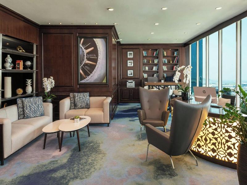 Le Meridien Mina Seyahi Beach Resort & Marina image