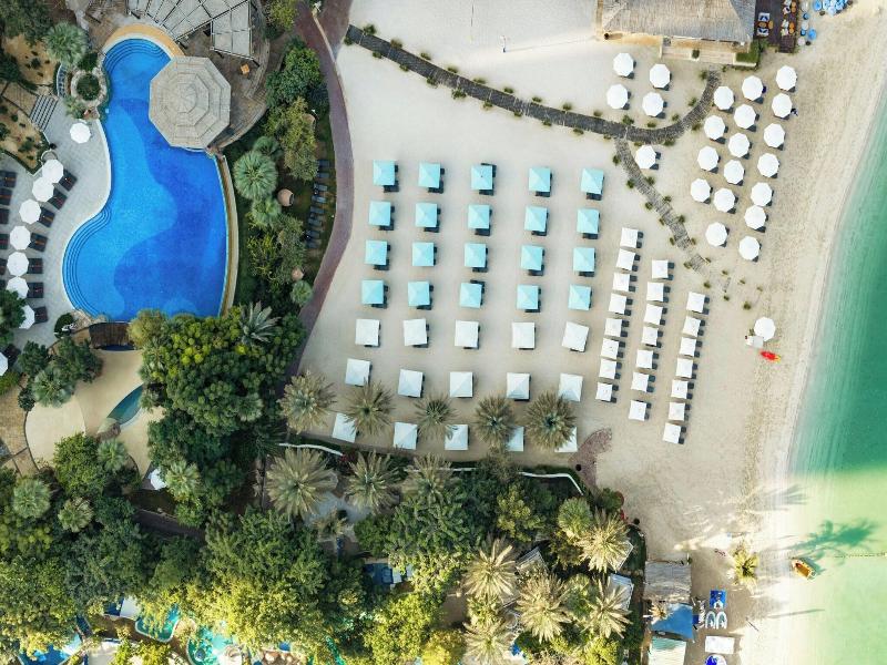 Le Meridien Mina Seyahi Beach Resort & Marina image