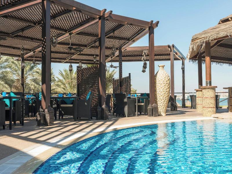 Le Meridien Mina Seyahi Beach Resort & Marina image