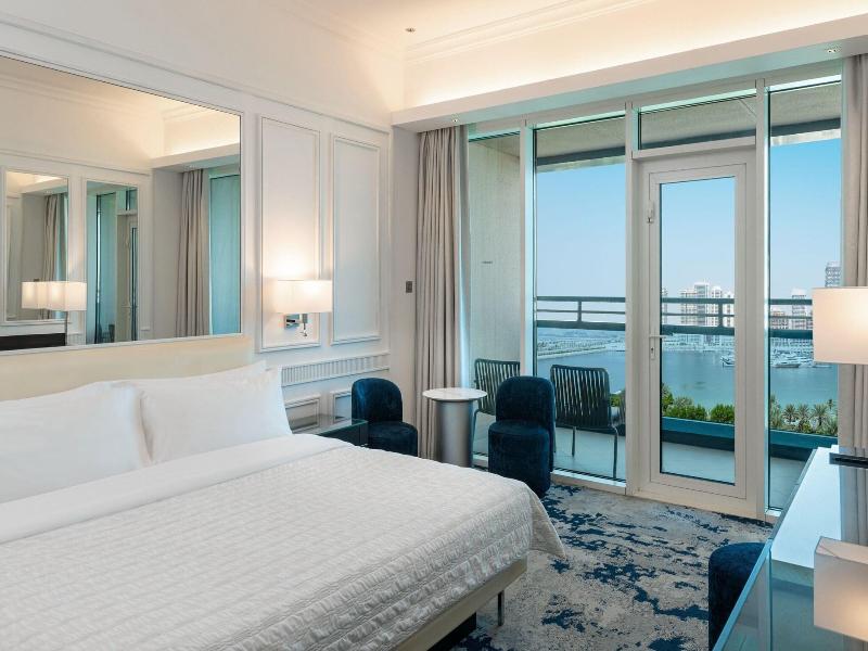 Le Meridien Mina Seyahi Beach Resort & Marina image