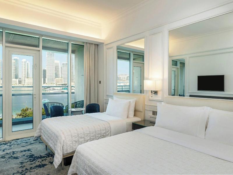 Le Meridien Mina Seyahi Beach Resort & Marina image