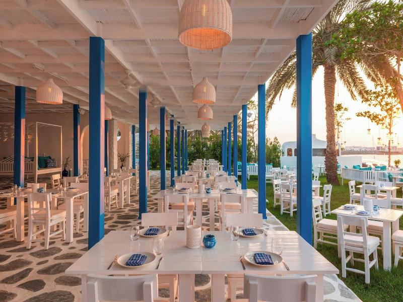 Le Meridien Mina Seyahi Beach Resort & Marina image