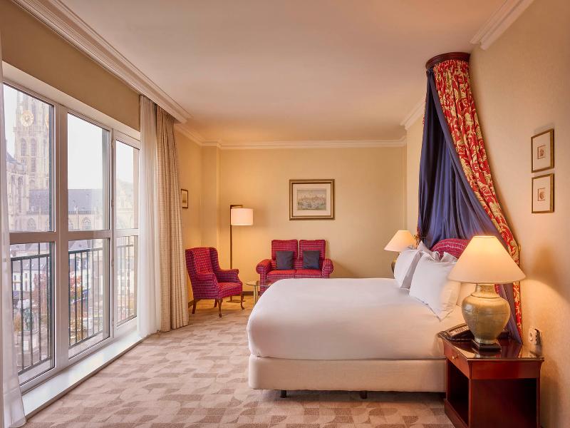 Hilton Antwerp Old Town image